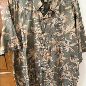 Tori Richard Olive Green and Tan Floral Leaf Print Shirt M
